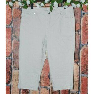 Gloria Vanderbilt Ladies Cream Jeans Size 16P Cropped Embroidered Beaded Stretch